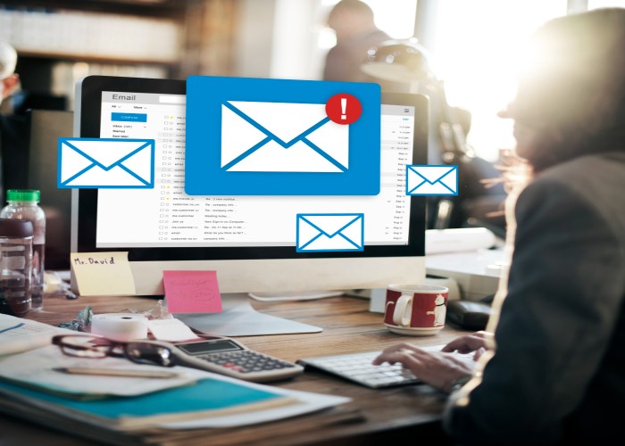 Strengthen Email campaign With Oracle Fusion Middleware Users Email List